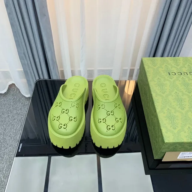 Gucci Screener Pantoufles Plateforme Perforées Vert Lime 6