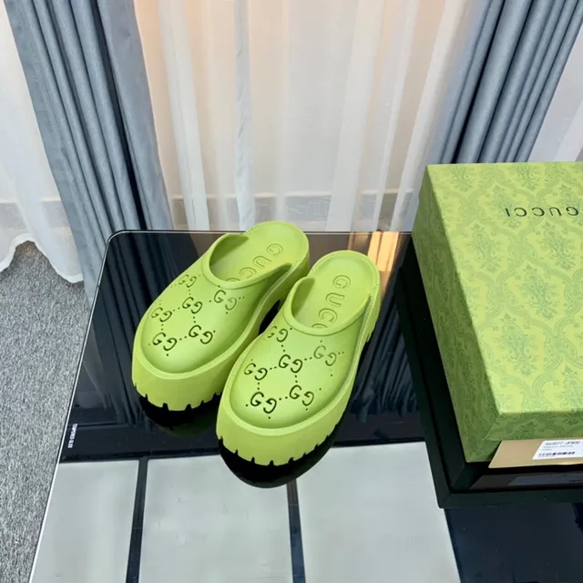 Gucci Screener Pantoufles Plateforme Perforées Vert Lime 8