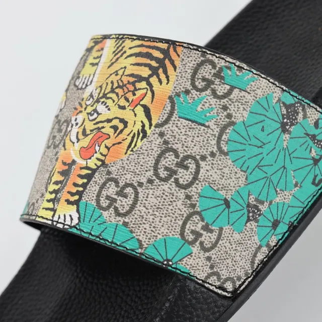 Gucci Screener 印花 GG Supreme Tiger Floral 拖鞋 6