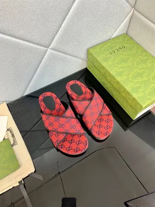 Gucci Screener Rojo y Azul Marino GG Monogram Slide Slippers 3