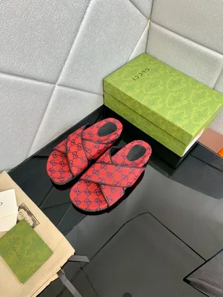 Gucci Screener Rojo y Azul Marino GG Monogram Slide Slippers 8