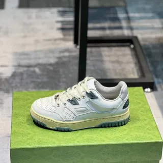 Gucci Screener Blanco Verde Cuero Perforado Superior Paneles Superpuestos Geométricos Zapatillas Lifestyle