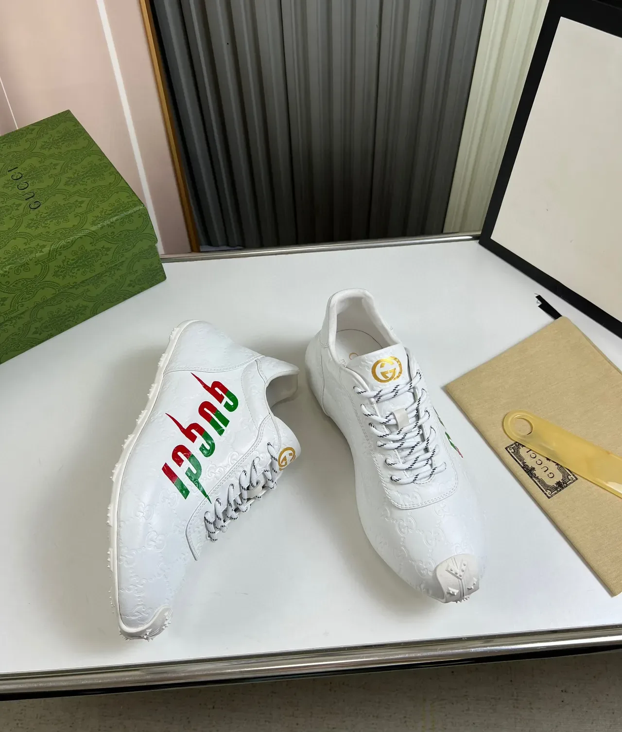 Gucci Screener أبيض أخضر أحمر قطرة علامة أسلوب حياة حذاء رياضي 6
