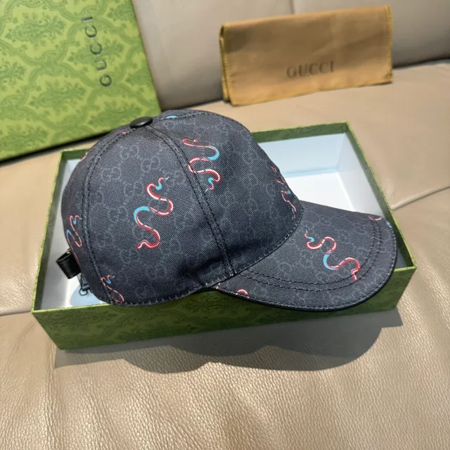 Gucci Serpenti Embroidered GG Supreme Baseball Cap 7