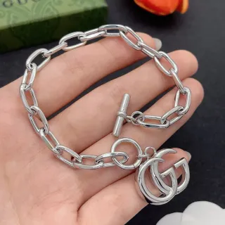 Gucci Silver Chunky Oval Link Toggle Clasp Bracelet
