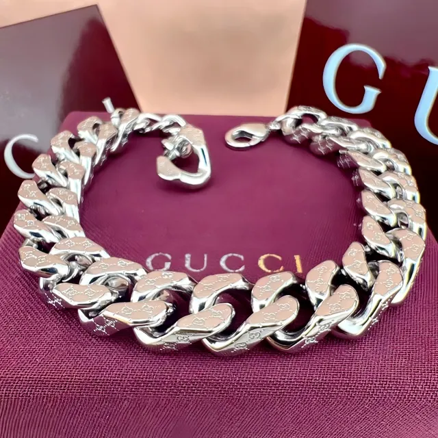 Gucci Silver Heavy Curb-Link Chain Engraved Interlocking G Motifs Bracelet 8