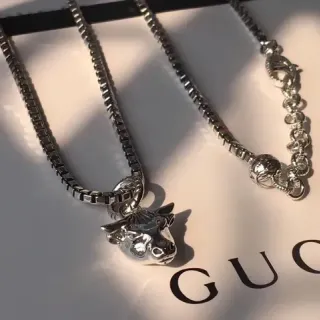 Gucci সিলভার-টোন বুল-হেড পেন্ডেন্ট বক্স চেইন নেকলেস