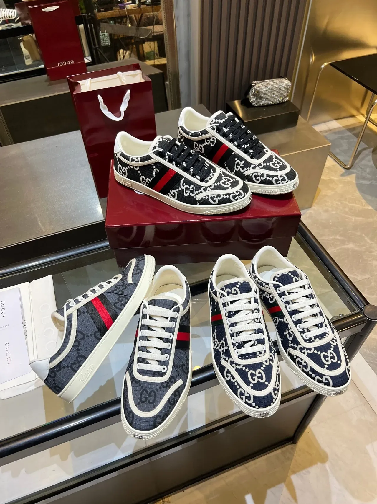 Gucci Tennis 1977 भूरा मोनोग्राम कैनवास वेब पट्टी लाइफस्टाइल स्नीकर्स 5