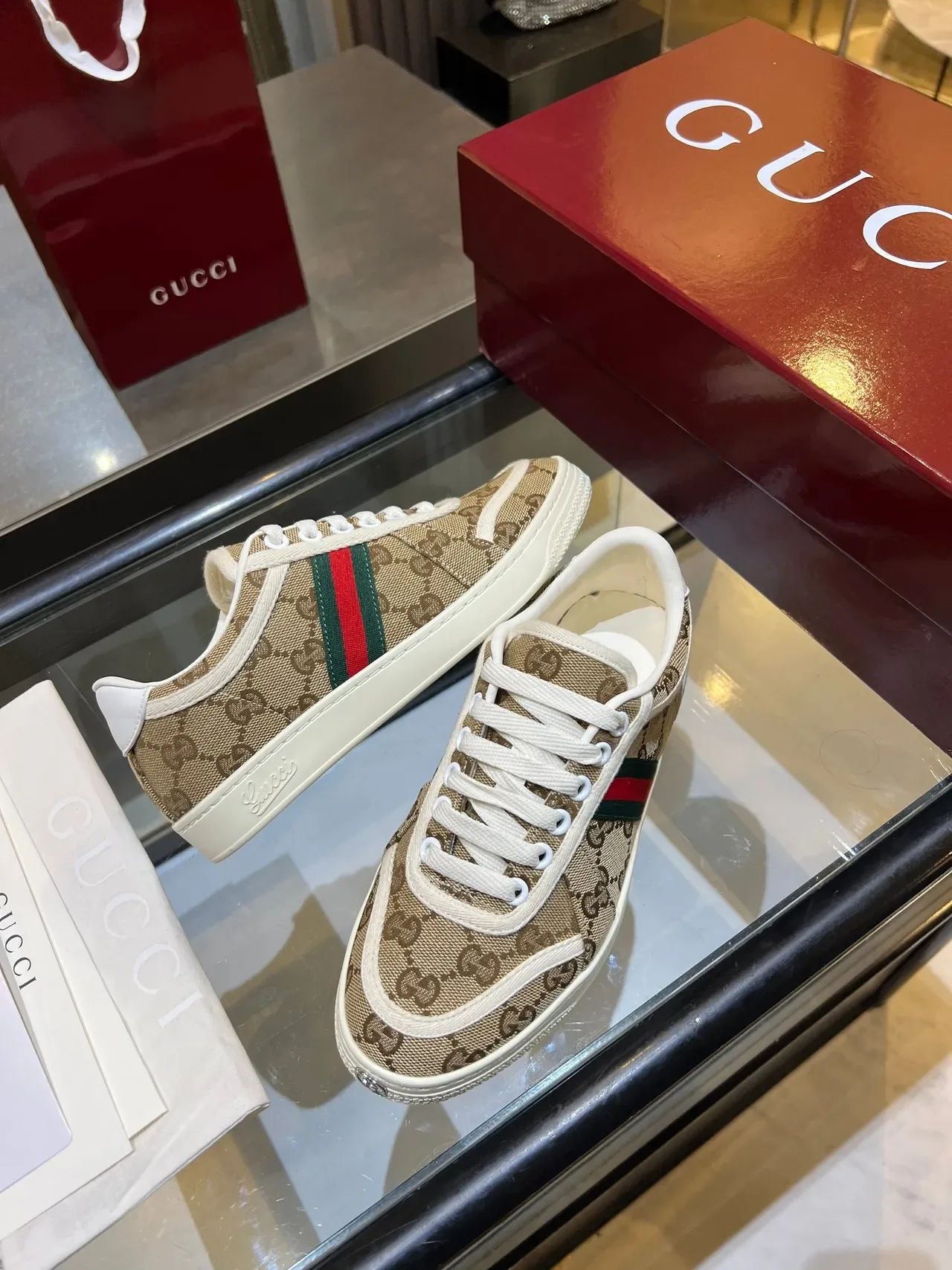 Gucci Tennis 1977 भूरा मोनोग्राम कैनवास वेब पट्टी लाइफस्टाइल स्नीकर्स 12