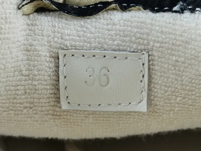 Gucci Tennis 1977 أحذية رياضية أزرق برتقالي ويب أسلوب حياة 17