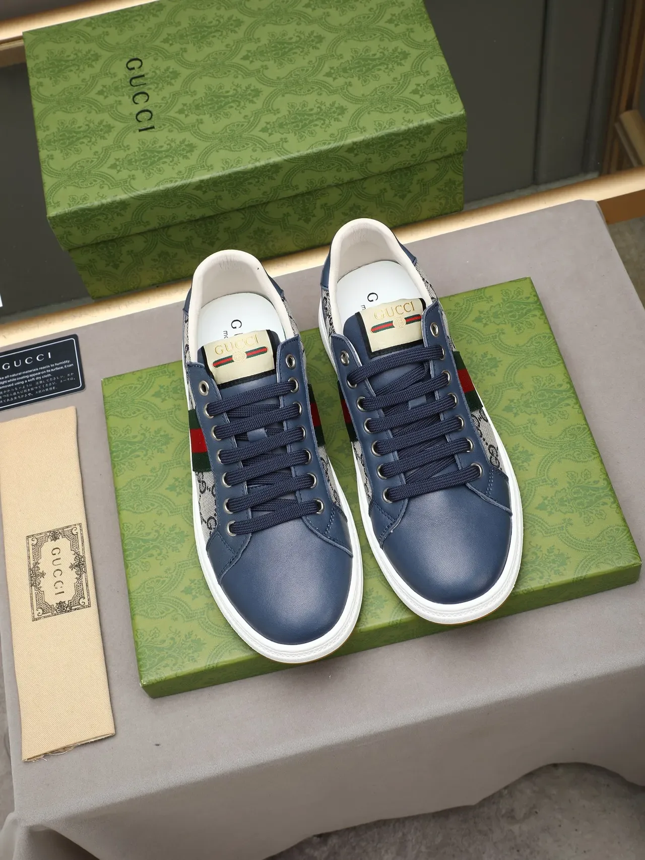 Gucci Tennis 1977 Navy و Gray GG كانفاس سينيكرز لايف ستايل 3