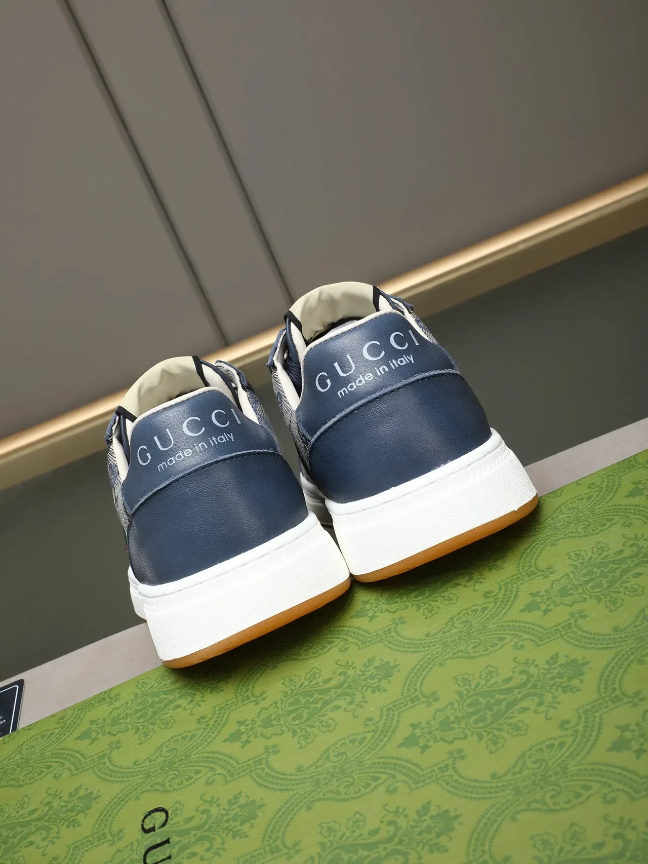 Gucci Tennis 1977 Navy و Gray GG كانفاس سينيكرز لايف ستايل 4
