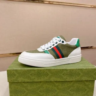 Gucci Tennis 1977 Verde Oliva y rayas web blancas Zapatillas Lifestyle