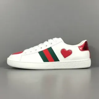 Gucci Tennis 1977 Blanco Rojo Verde Corazón Lifestyle Sneaker