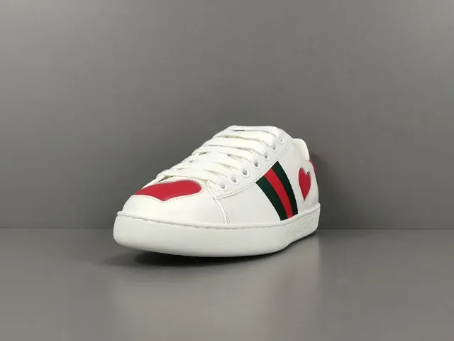 Gucci Tennis 1977 أبيض أحمر أخضر قلب أسلوب حياة حذاء رياضي 11