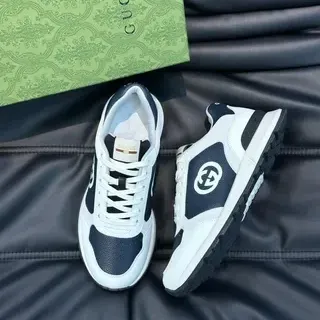 Gucci Zapatillas Lifestyle de Cuero con Paneles Contrastantes Blancos y Navy de Bajo
