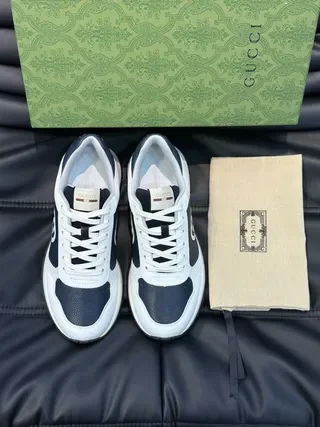 Gucci أحذية رياضية أبيض ونافي منخفض الارتفاع بألواح متباينة جلدية نمط حياة 2