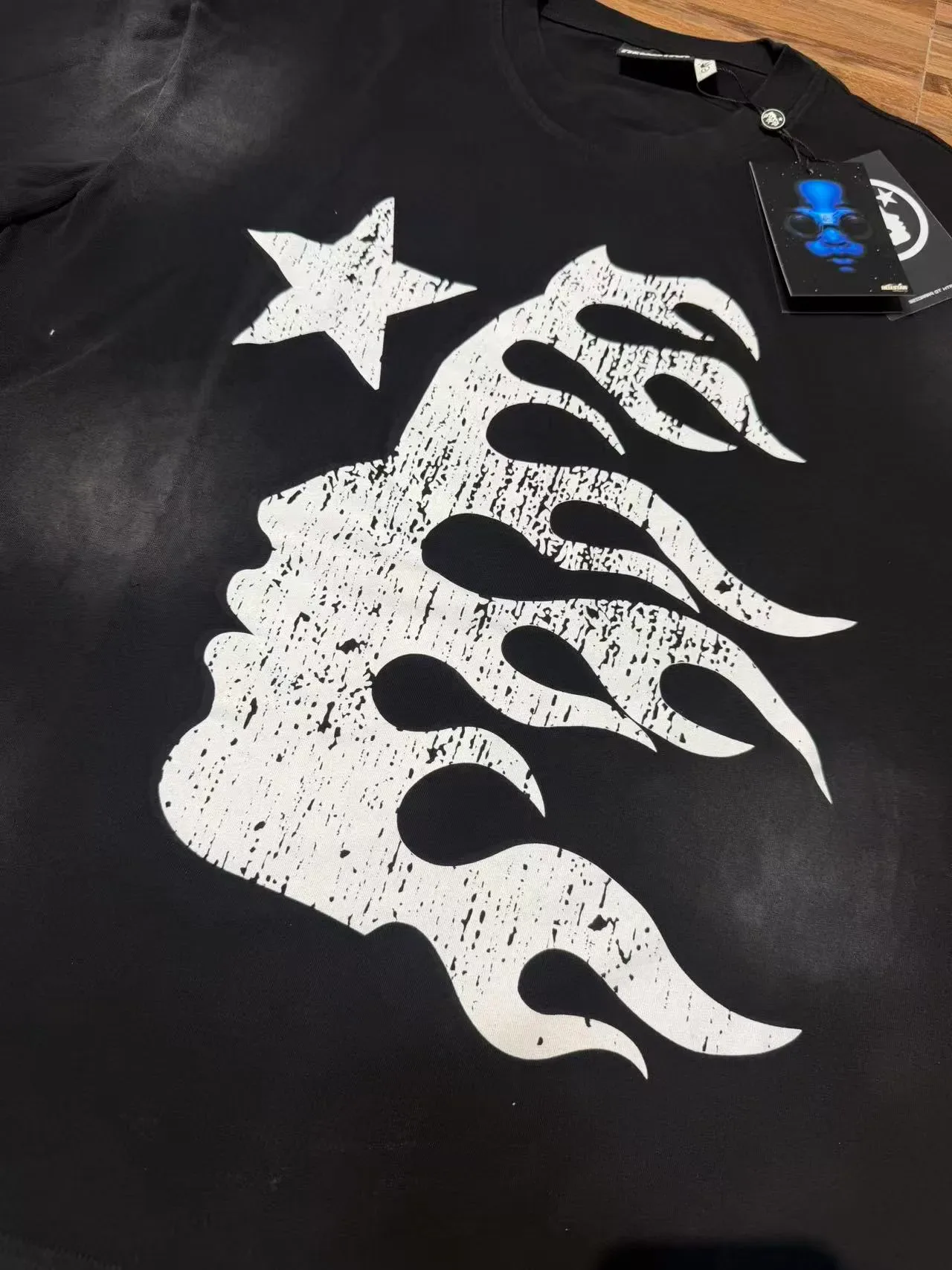 Hellstar Flame Star Distressed Graphic Black T-Shirt 5
