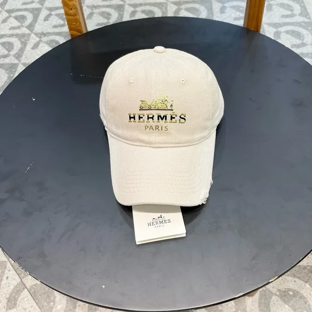 Hermès বেজ গোল্ড সিক্স-প্যানেল নির্মাণ এমব্রয়ডার্ড লোগো বেসবল ক্যাপ 2
