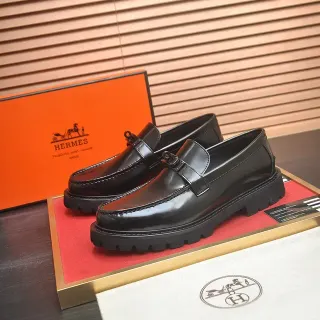 Hermès 黑色 抛光皮革 粗厚底 乐福鞋