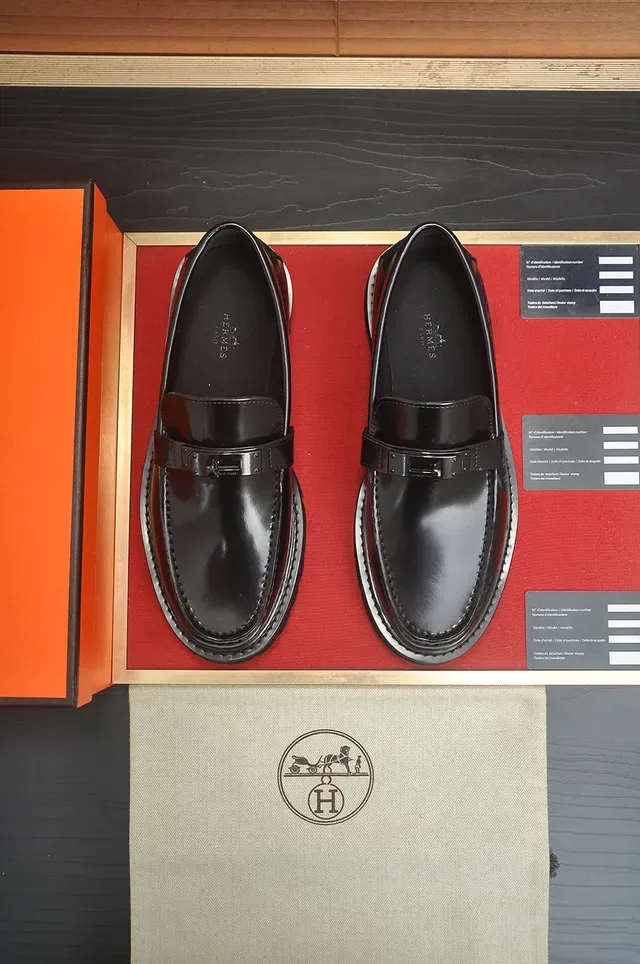 Hermès Black Polished Leather Chunky Lug Sole Loafer 5