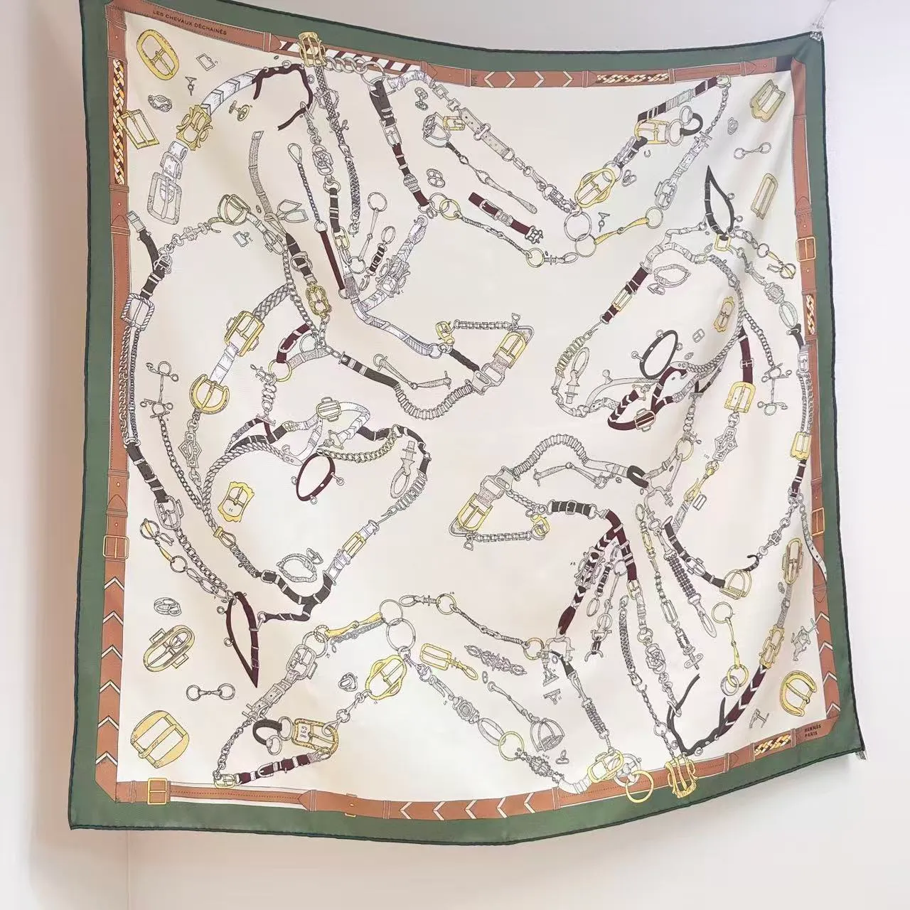 Hermès Les Vieux Lézard ক্রিম অলিভ গ্রিন রেশম স্কার্ফ 5