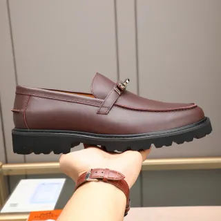 Hermès 棕黑皮革马衔扣乐福鞋