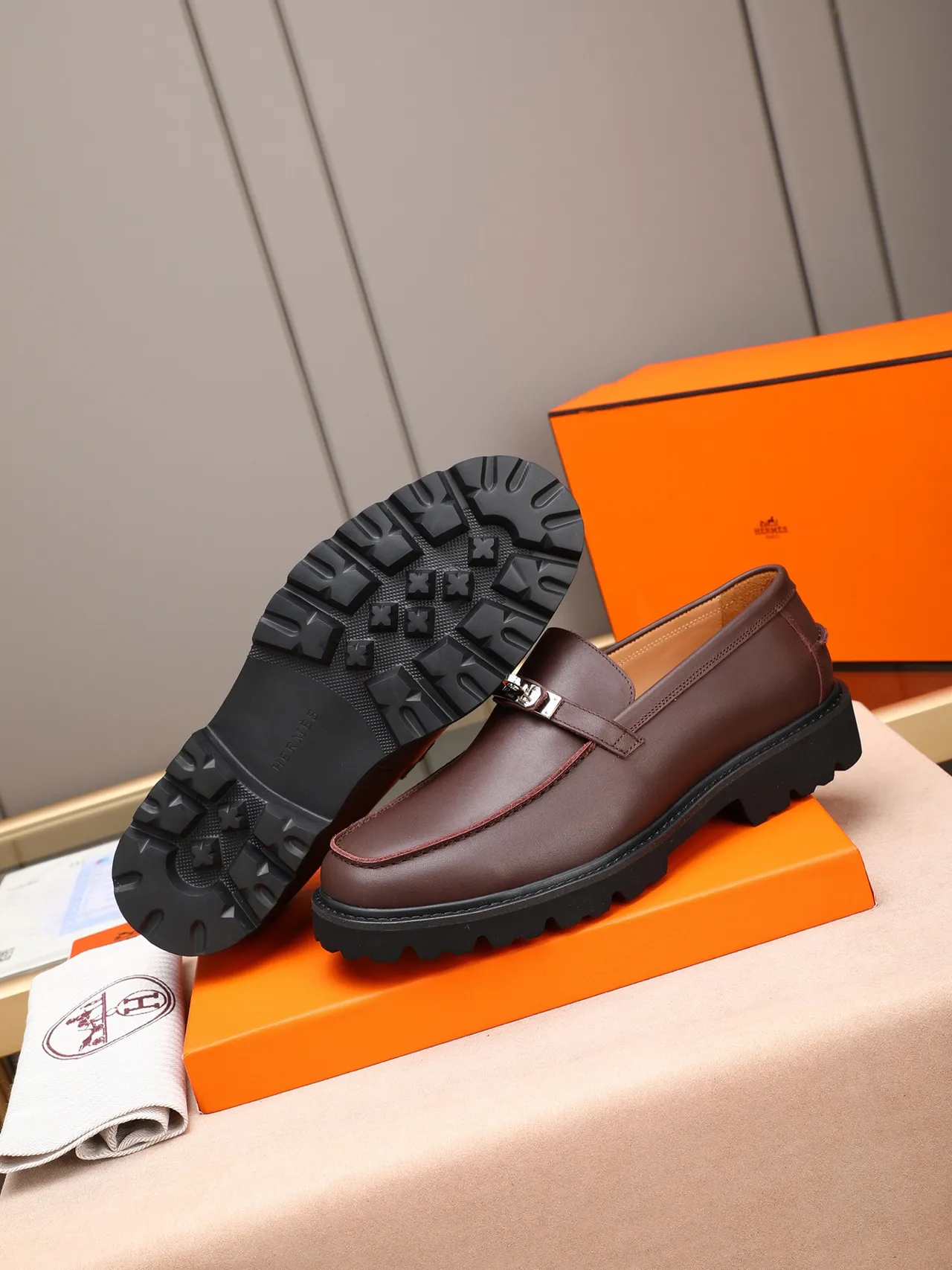 Hermès Loafer Brown Black Leather Horsebit Buckle Loafer 4