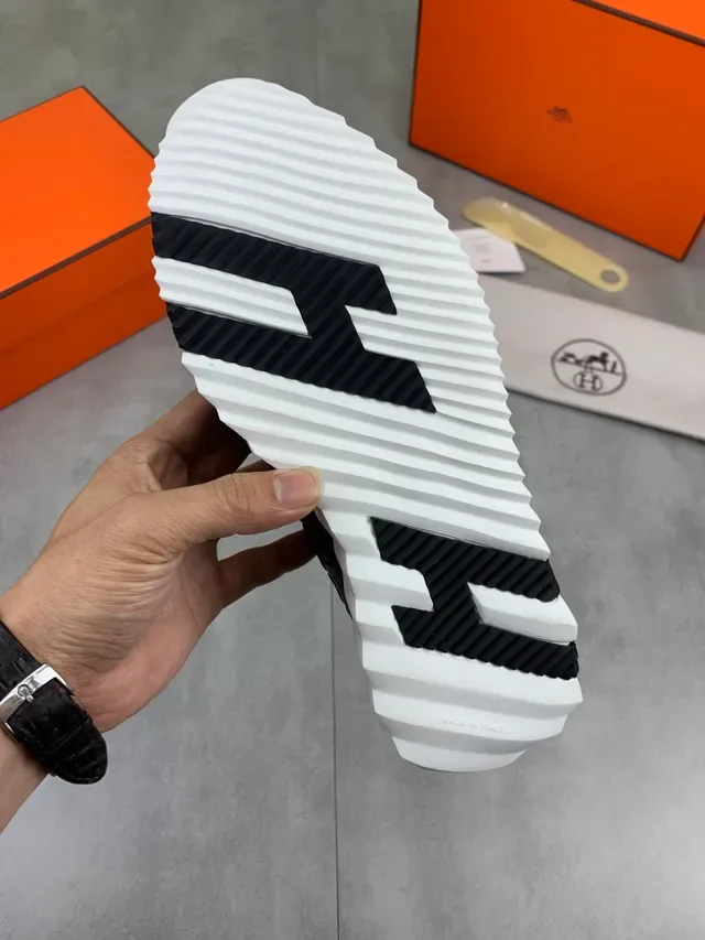Hermès Sneakers style de vie hybrides cuir-suede bleu marine 3