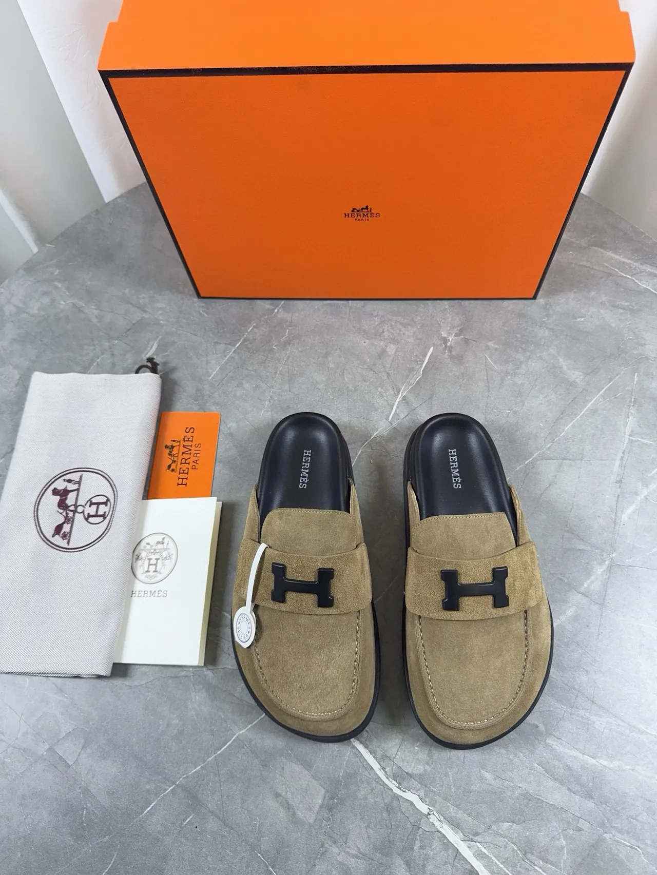 Hermès Oran ভূরা কালো সুয়েড উপর H-Buckle Strap লুফার 2