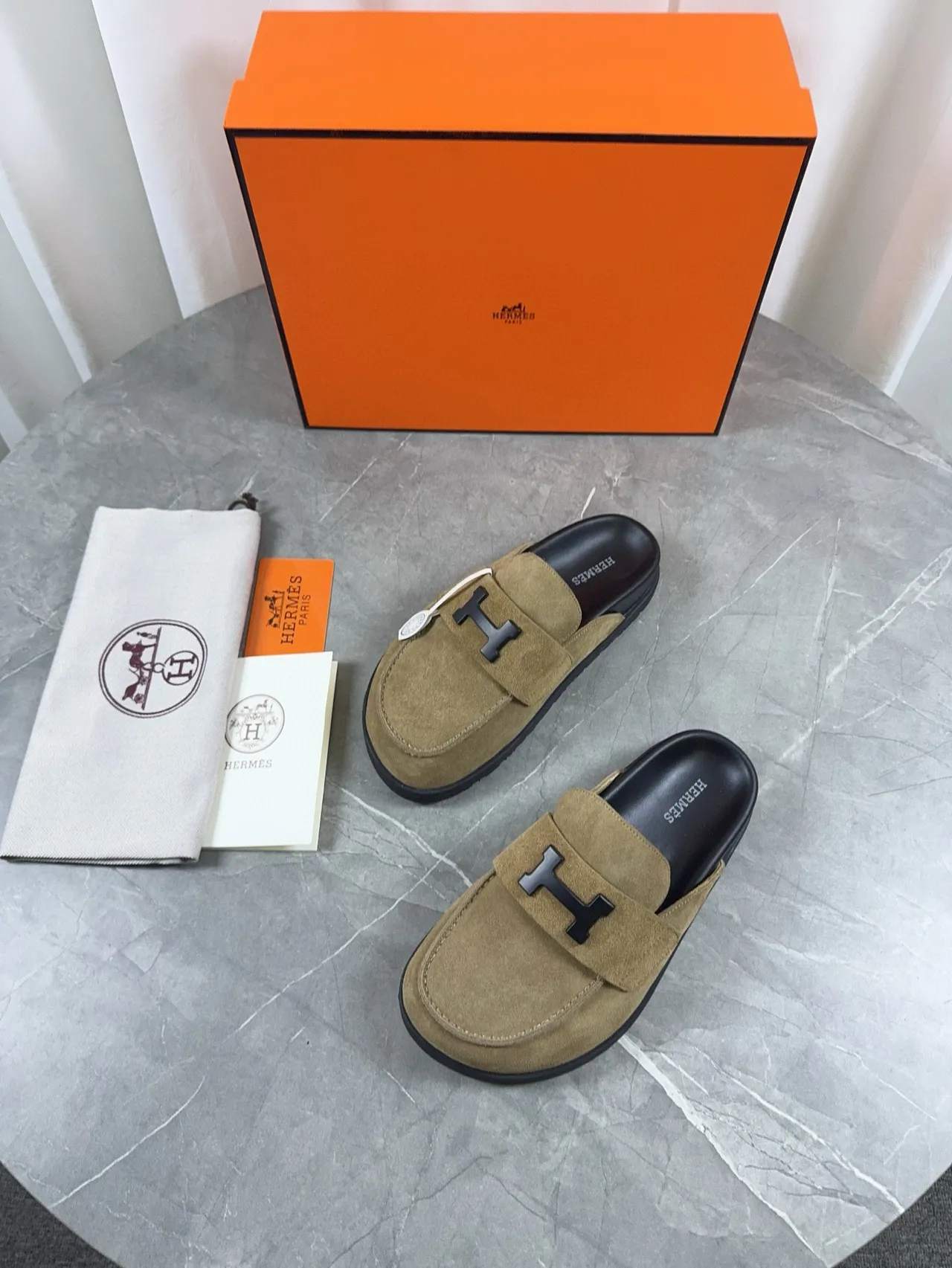Hermès Oran ভূরা কালো সুয়েড উপর H-Buckle Strap লুফার 3