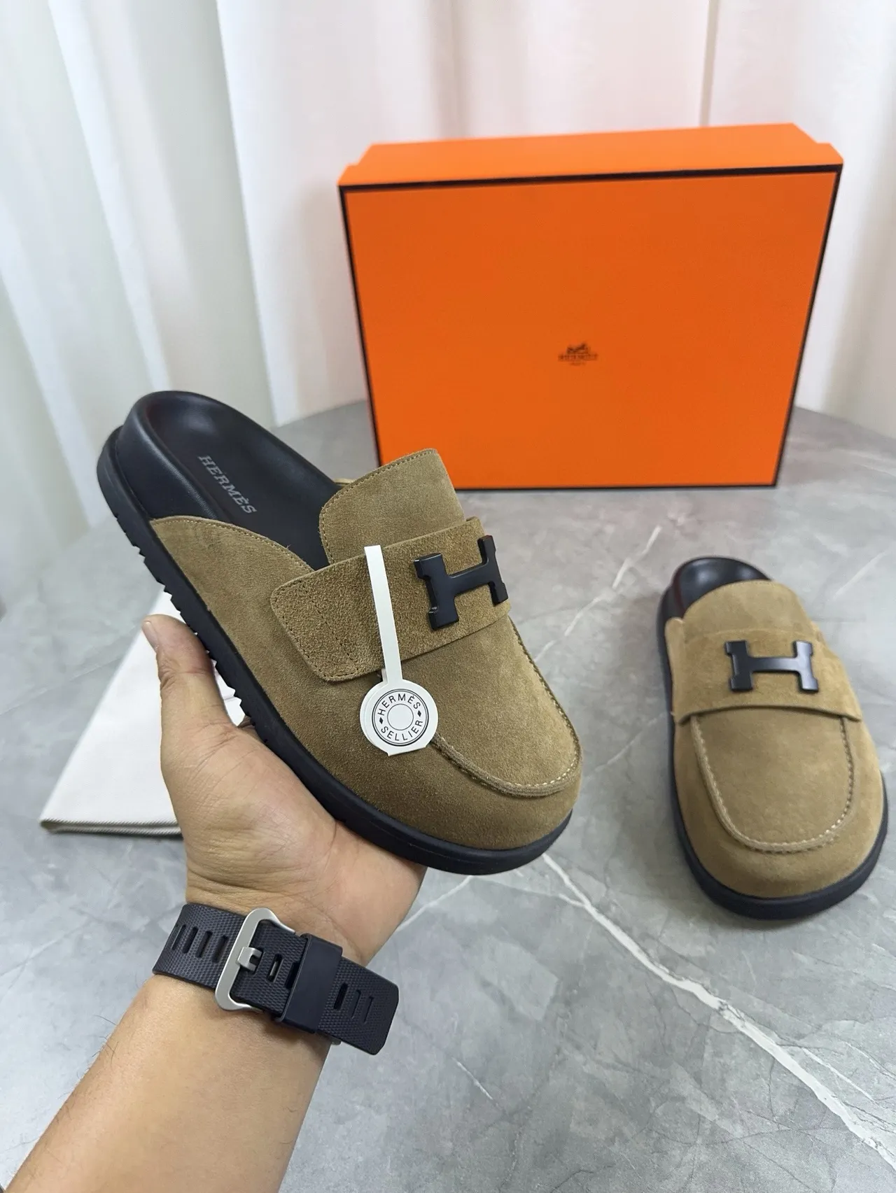 Hermès Oran ভূরা কালো সুয়েড উপর H-Buckle Strap লুফার 7