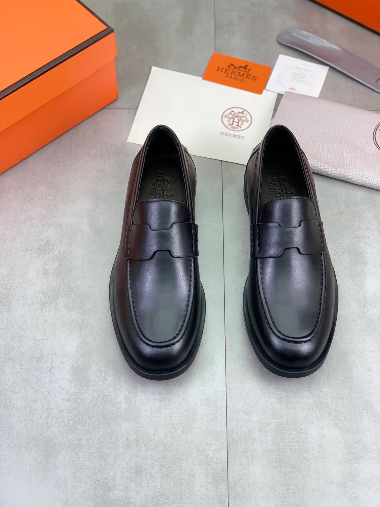 Hermès Oran কালো চামড়ার পেনি লোফার 5