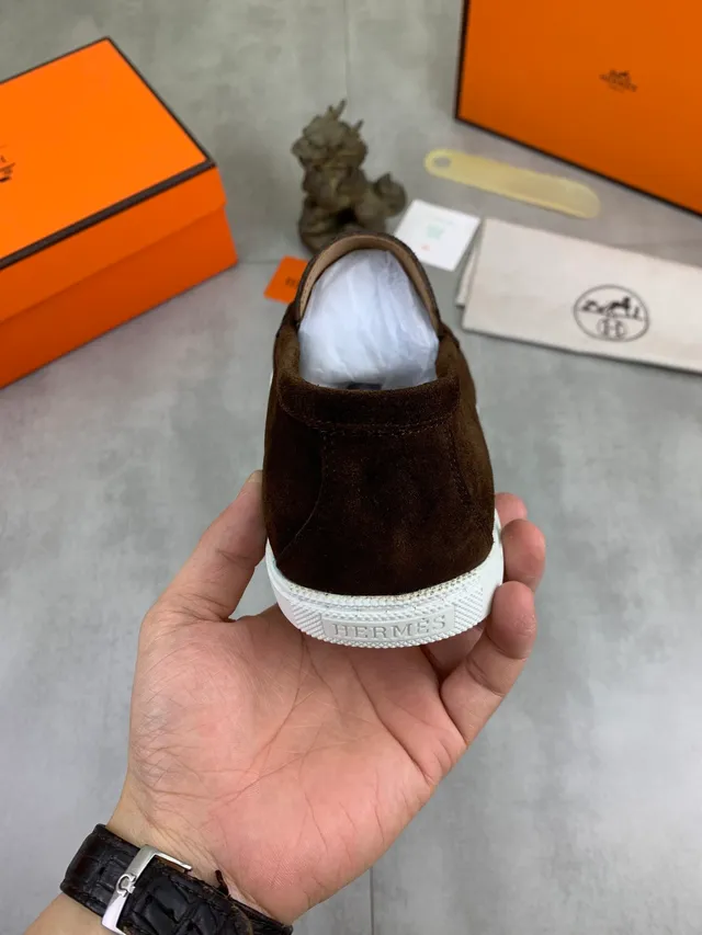 Hermès Oran حذاء لوفير جلد سويد بني أبيض كعب مطاطي 3