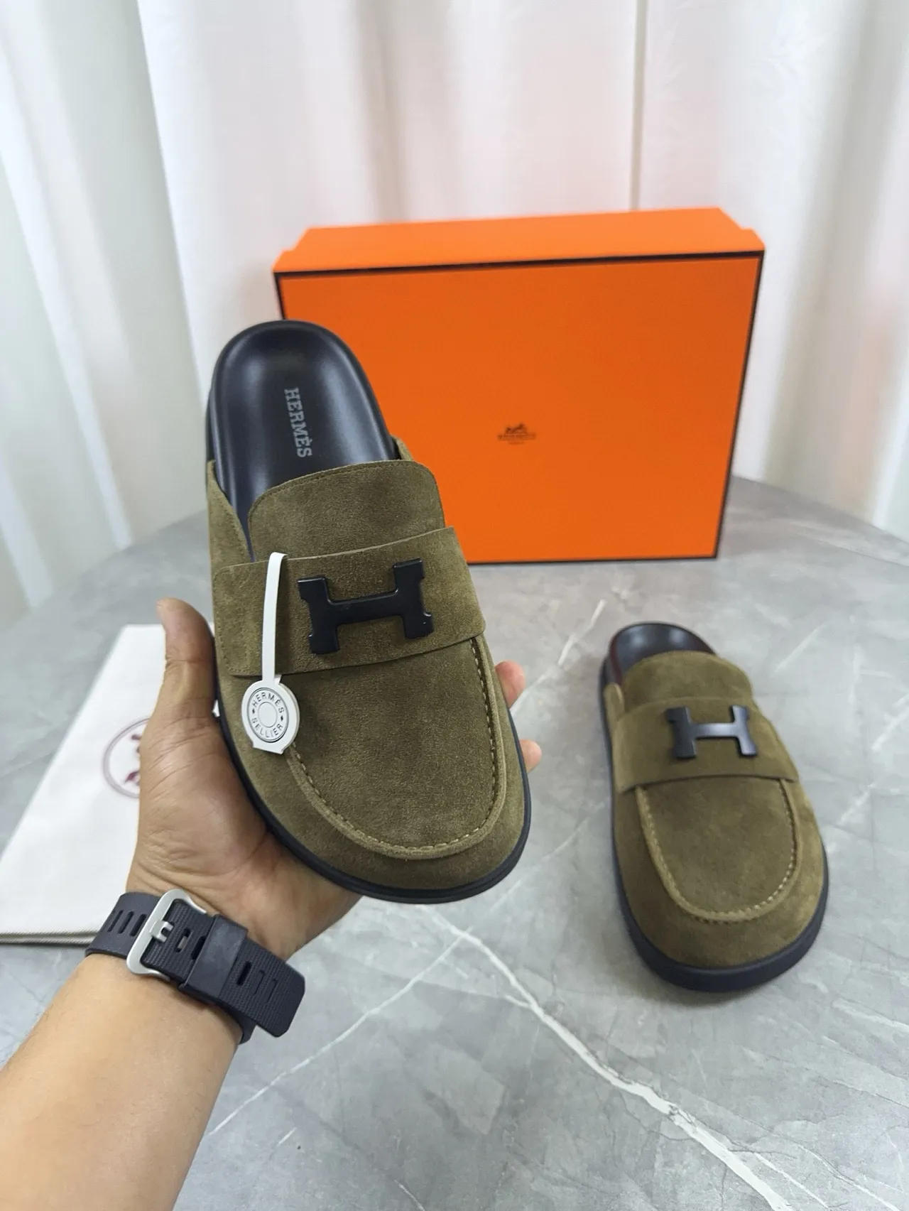 Hermès Oran Loafer Ante de color verde oliva Hebilla H Slip-On Loafer 6