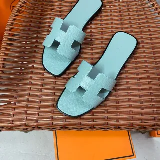 Hermès Oran azul menta H-Strap sandálias planas