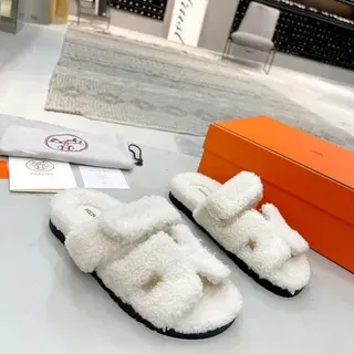 Hermès Oran সাদা কালো শিয়ারলিং লাইন্ড ডাবল স্ট্র্যাপ স্লিপার্স
