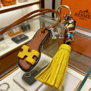 Hermès Oran 黄棕 H形鞋带 皮革流苏 休闲凉鞋