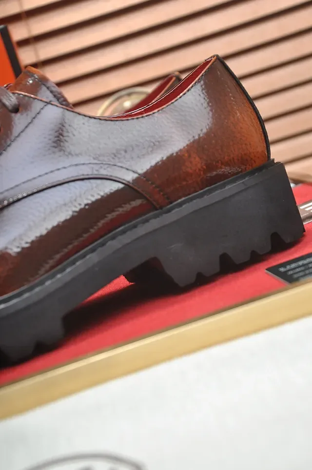Hermès Two-Tone Brown Polished Leather Cap-Toe Oxford Shoes 2