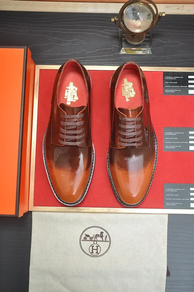 Hermès Two-Tone Brown Polished Leather Cap-Toe Oxford Shoes 5