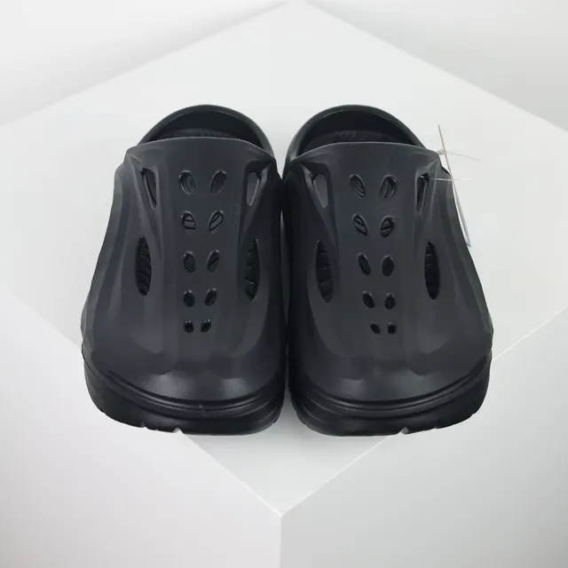 Hoka ORA Recovery Black Clog 8