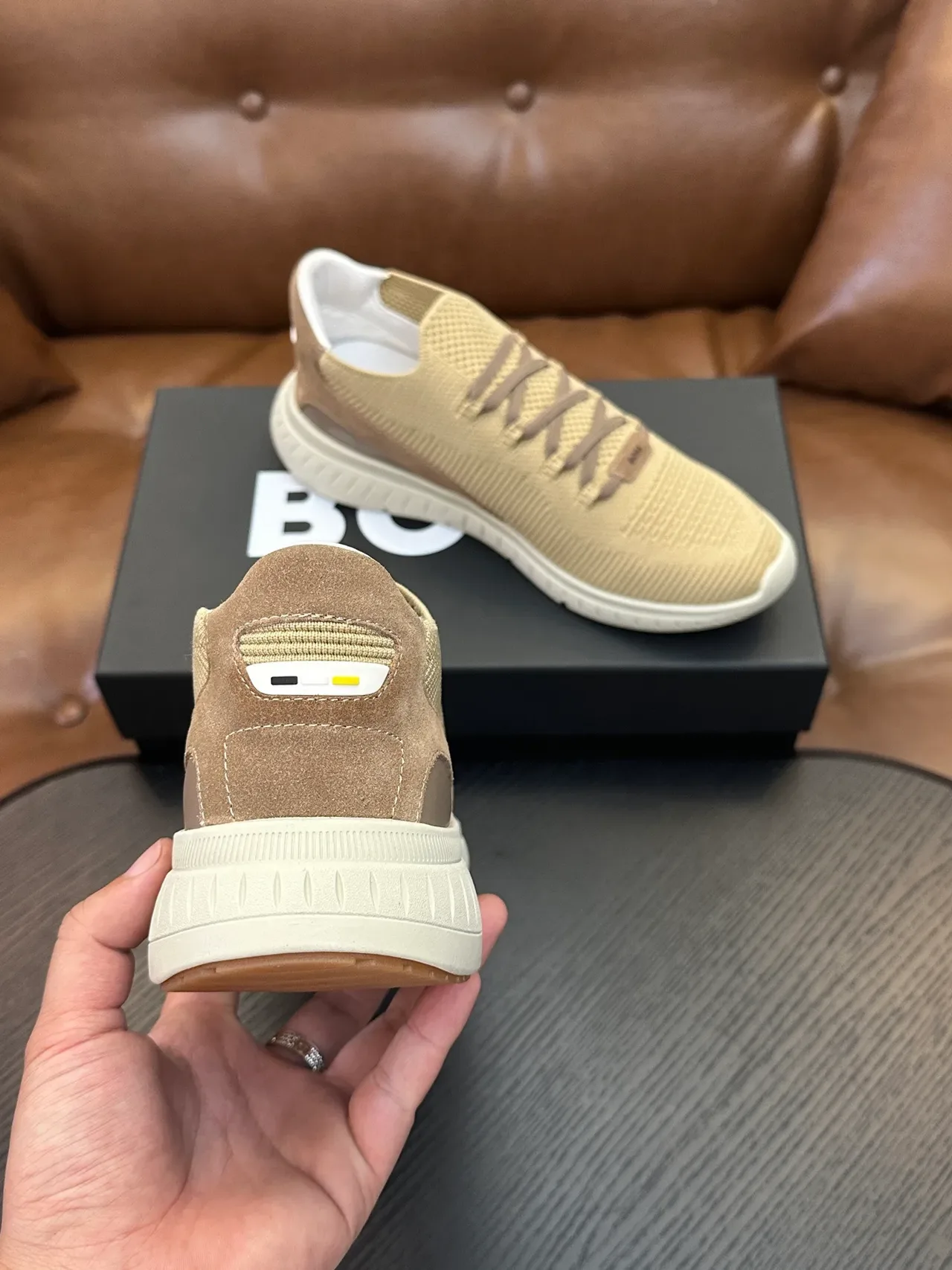 Hugo Boss বেইজ নিট স্লিপ-অন লাইফস্টাইল স্নিকার 8