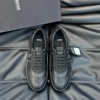 Hugo Boss কালো চামড়ার লো-টপ লাইফস্টাইল স্নিকার