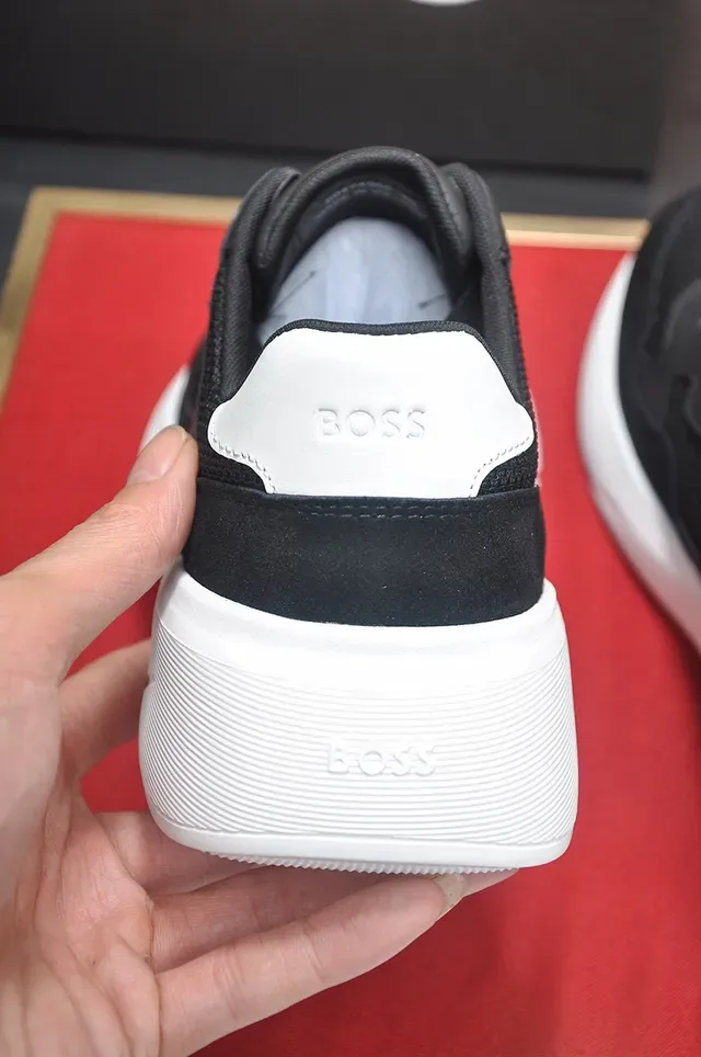 Hugo Boss 黑色网布与麂皮生活风格运动鞋 2