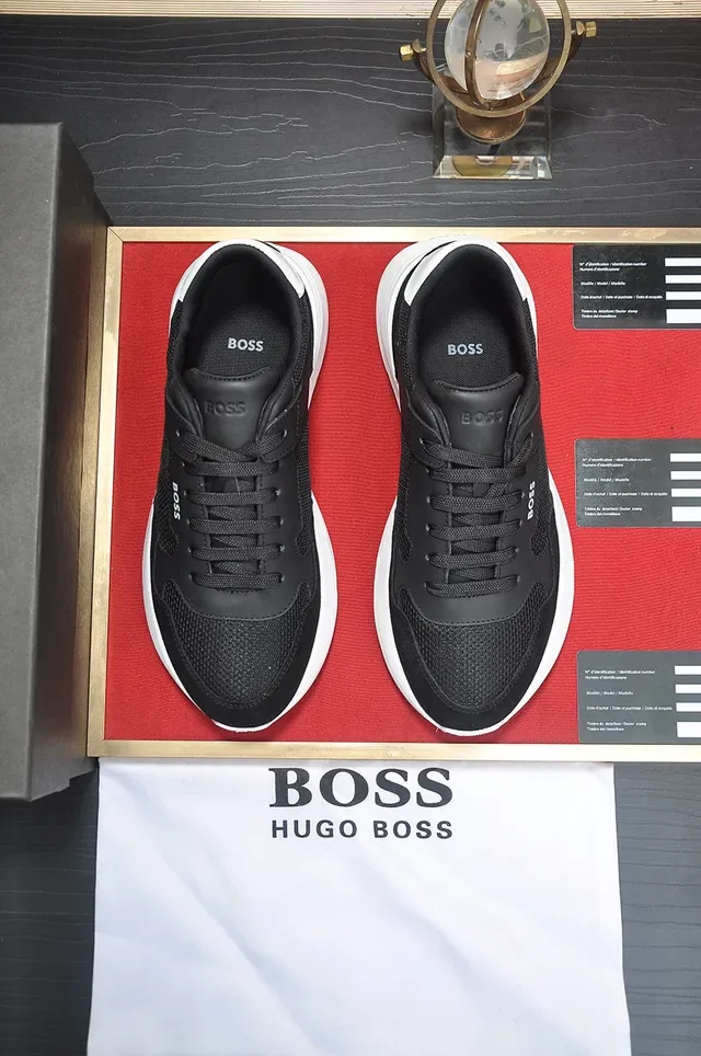 Hugo Boss 黑色网布与麂皮生活风格运动鞋 9
