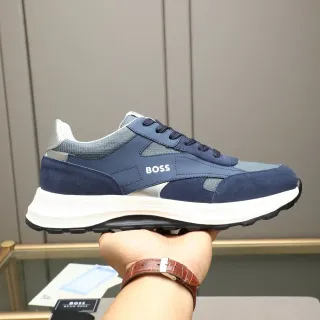 Hugo Boss नेवी सिल्वर स्यूड और मेश अपर कंट्रास्ट हील टैब स्नीकर्स