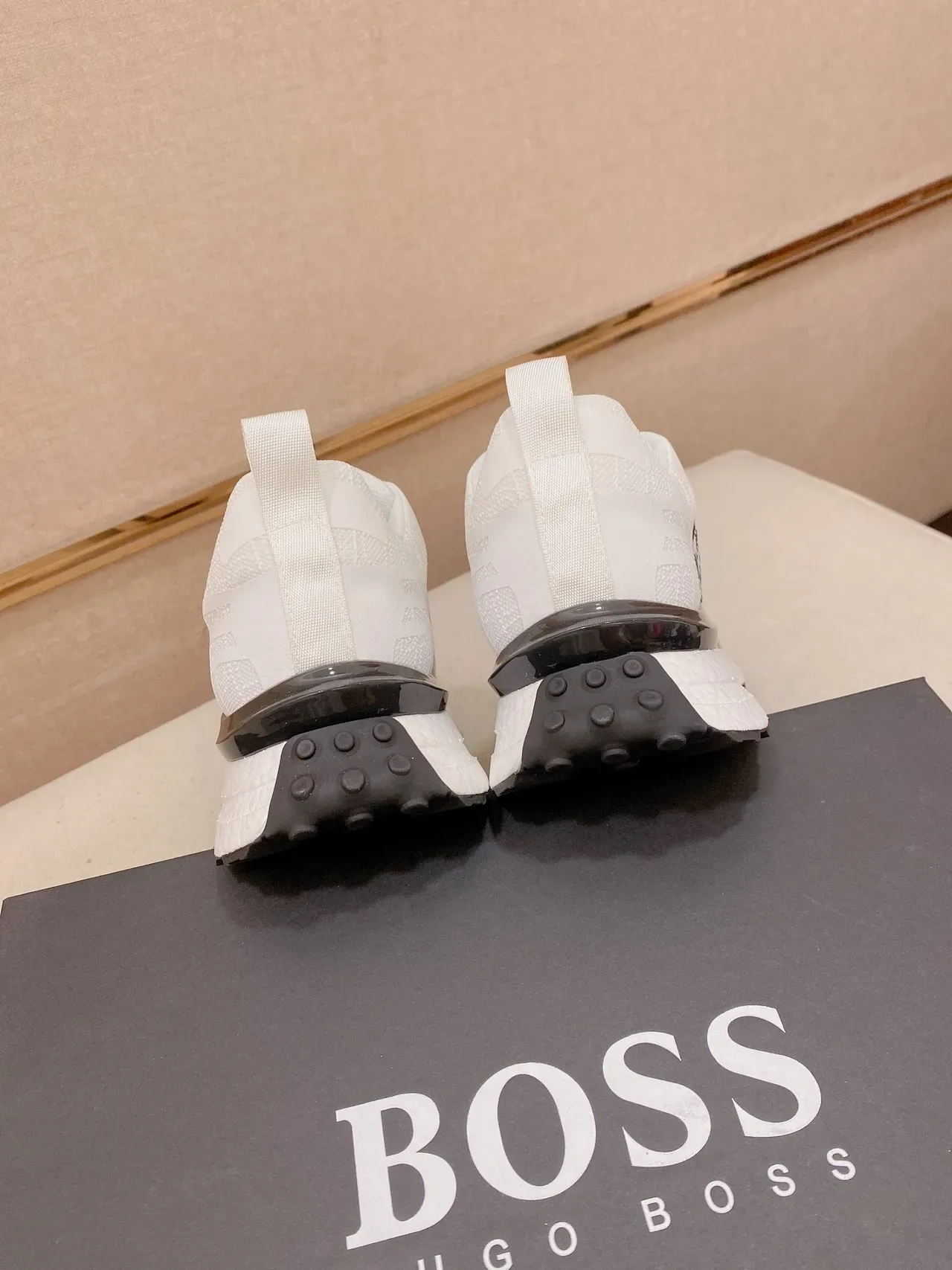 Hugo Boss White Black Knit Mesh Upper Bold Side Logo Lifestyle Sneakers 8