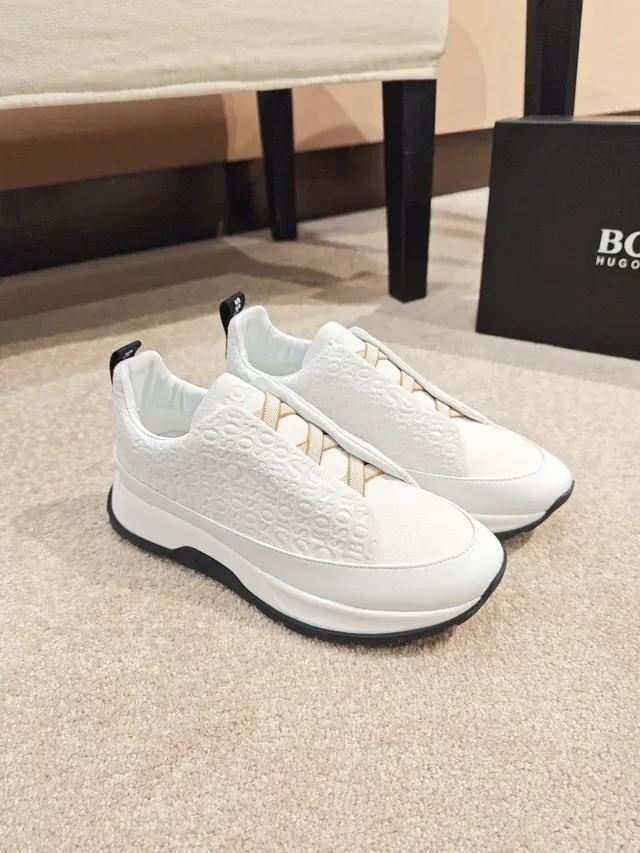 Hugo Boss सफेद काला स्लिप-ऑन एम्बॉस्ड लॉगो ऊपरी भाग स्नीकर 4
