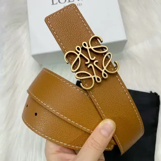 Loewe Anagram بني ذهبي مقرمش بكل جلد حزام