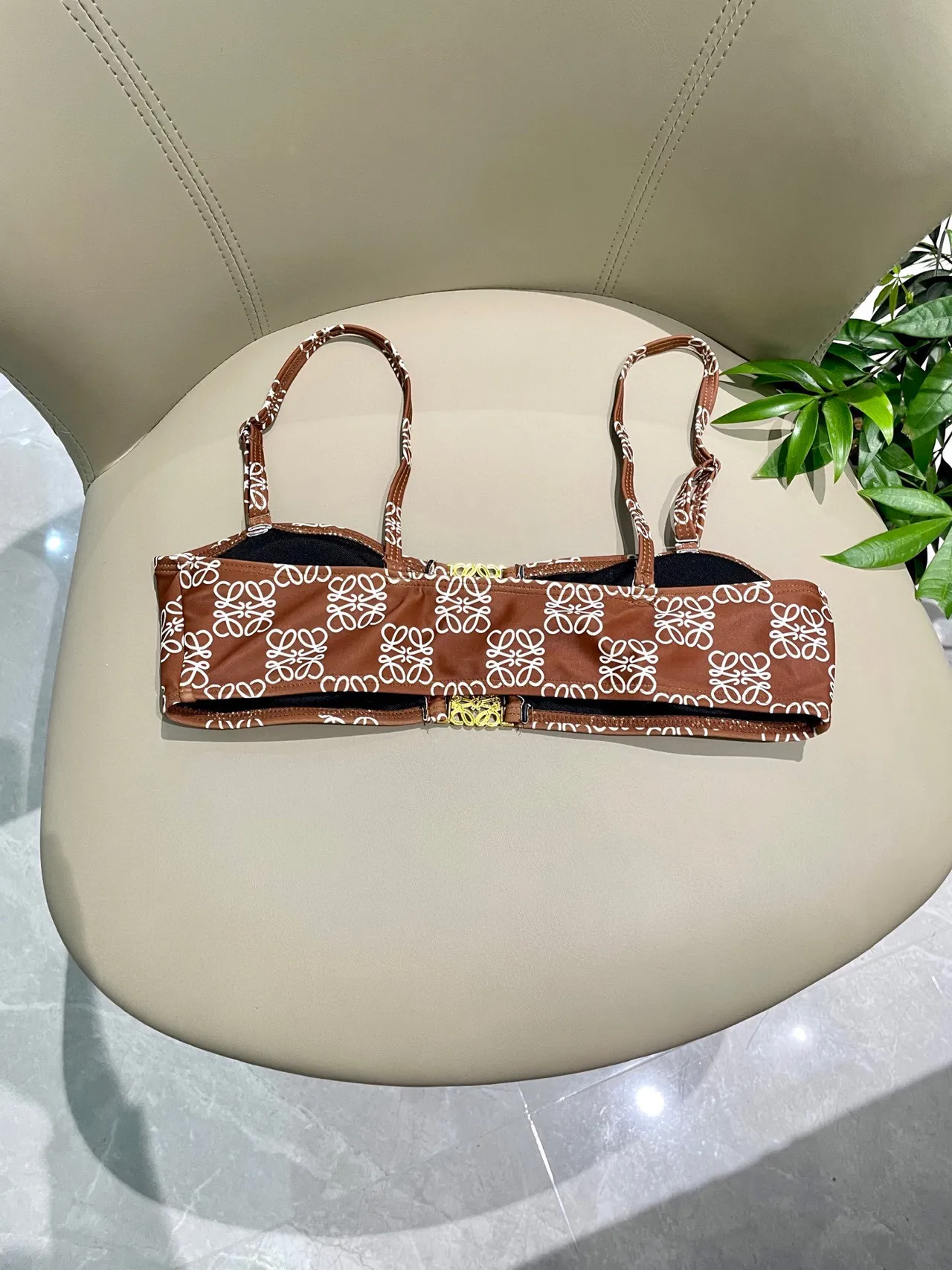 Loewe Anagram বাদামি সাদা বাস্টিয়ার স্টাইল ভেস্ট টপ 3